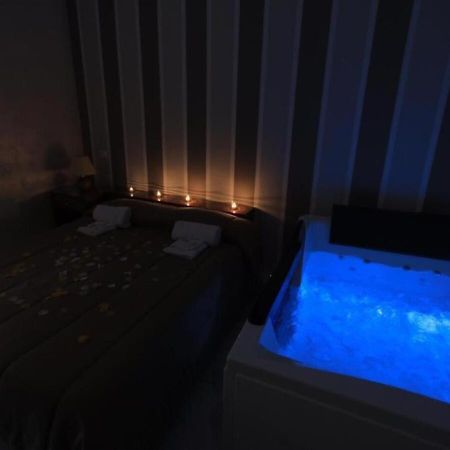 Hotel Holiday Foggia Eksteriør bilde