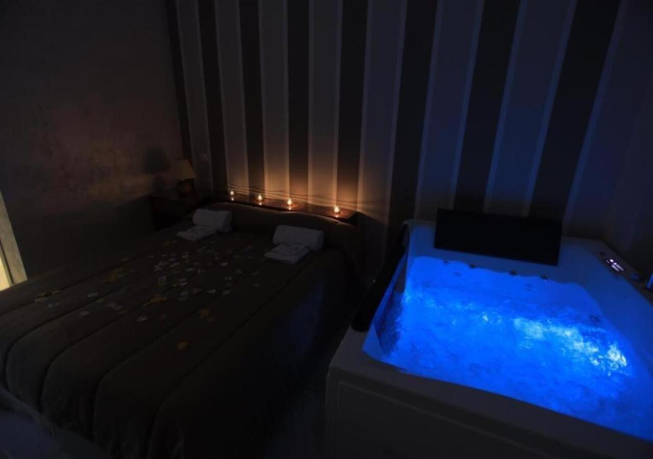 Hotel Holiday Foggia Eksteriør bilde