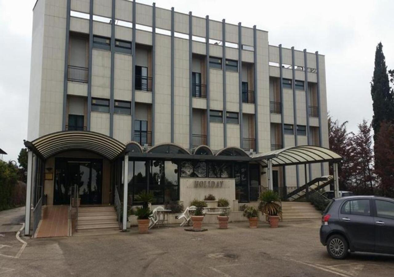 Hotel Holiday Foggia Eksteriør bilde